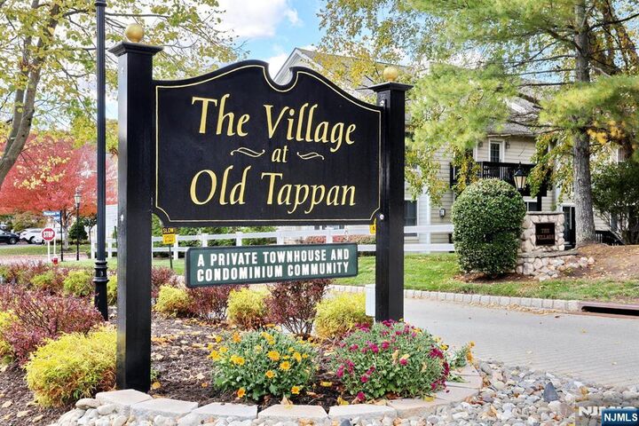 Property Photo:  28 Woods Edge Road  NJ 07675