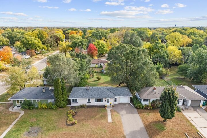 Property Photo:  4848 Jersey Avenue N  MN 55428