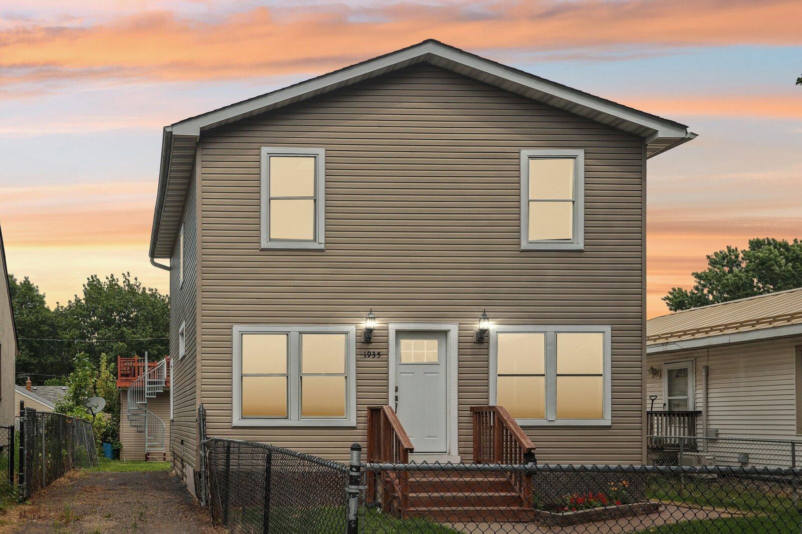 Property Photo:  1935 Fremont Avenue E  MN 55119