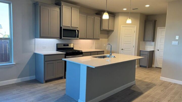 Property Photo:  15072 Green Bluff Drive  TX 76008 