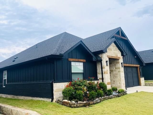 Photo de la propriété:  929 Tesslynn Avenue  TX 76044
