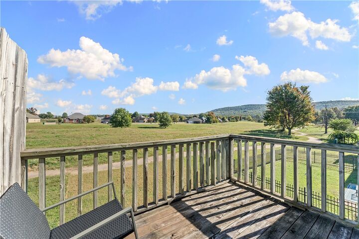 Property Photo: 11044 Rose Court AR 72730