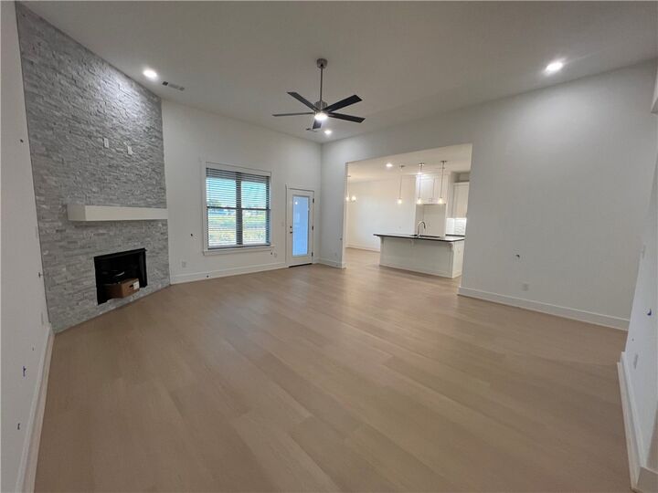 Property Photo:  7014 SW Orange Avenue  AR 72713