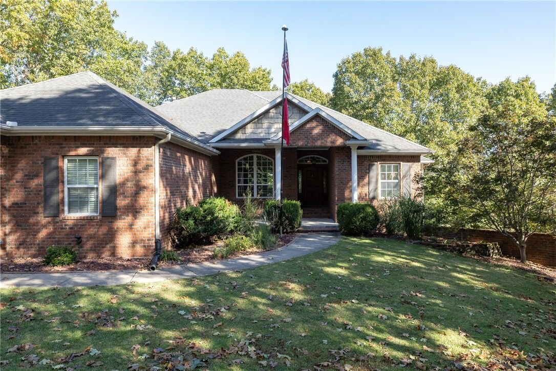 Property Photo:  9 McCollough Place  AR 72715