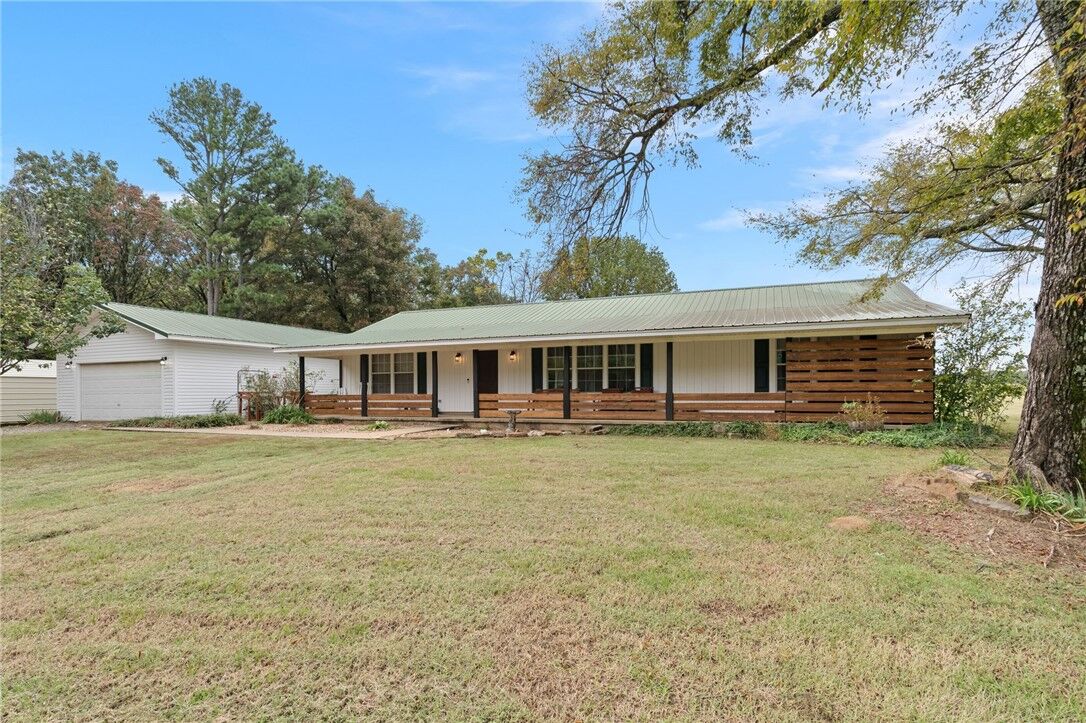 Property Photo:  13331 Middle Ridge Road  AR 72949 