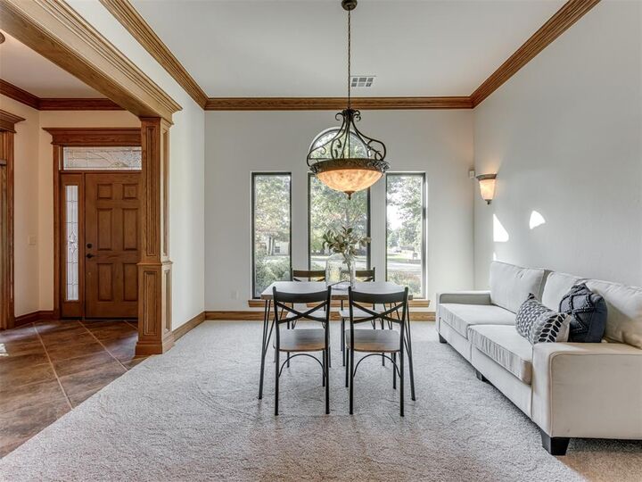 Photo de la propriété:  16401 Roserock Circle  OK 73020 