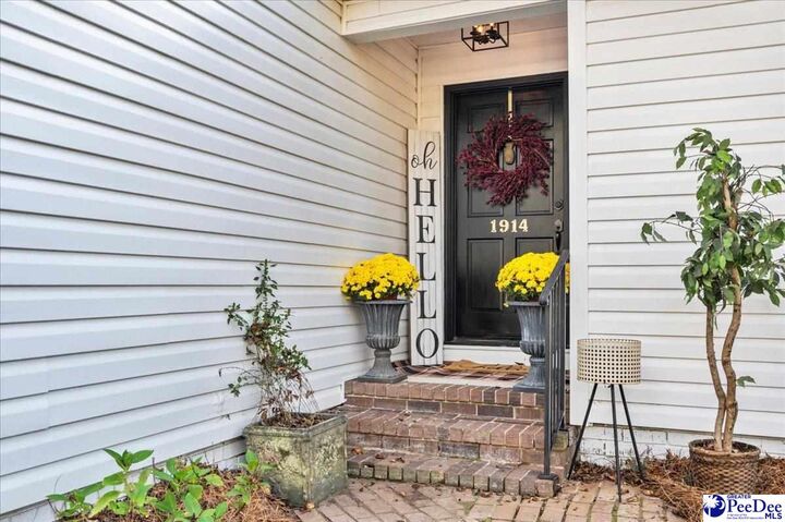 Property Photo:  1914 Deerwood Pl  SC 29501
