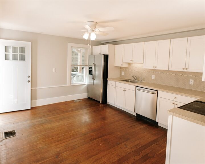 Property Photo:  76 Market Street 76  MA 01913