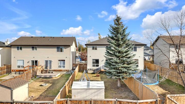 Property Photo:  58 Adamson Avenue  AB T4R 3L2