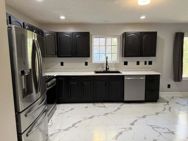 Property Photo: 2179 Gainsboro Road IL 61019