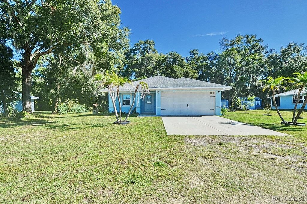 Property Photo:  155 N Crestwood Avenue  FL 34453 