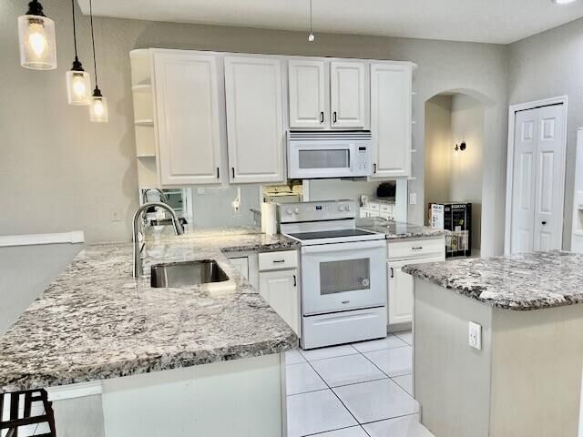 Property Photo:  12419 Antille Drive  FL 33428
