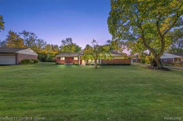 Property Photo:  28248 Bayberry Road  MI 48331