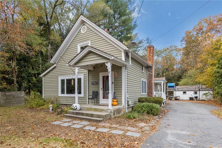Property Photo:  6 North Road  RI 02825 