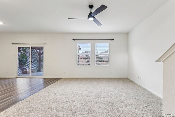 Property Photo: 5621 Pearl Meadow TX 78109