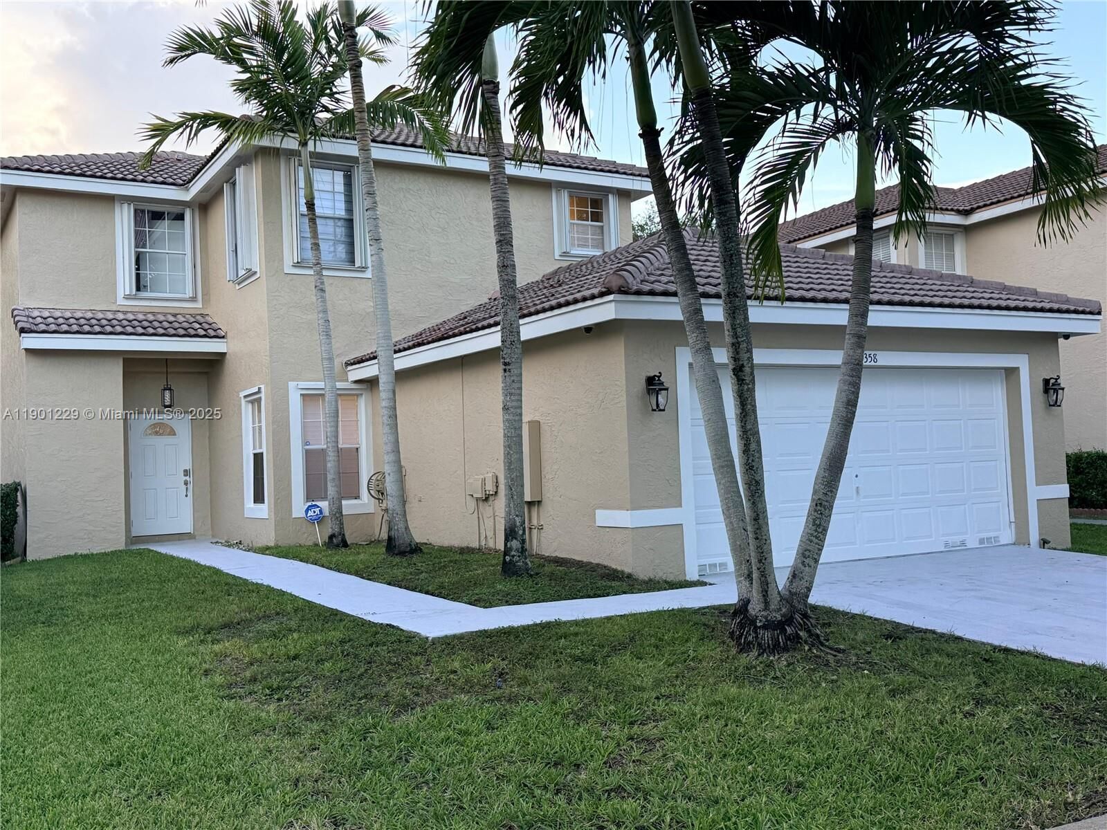 Property Photo:  2358 SW 177th Ave  FL 33029 