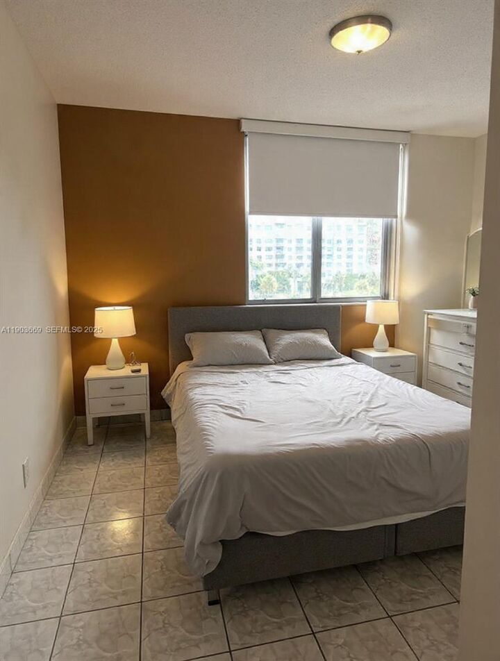 Property Photo: 2025 NE 164th St 508 FL 33162