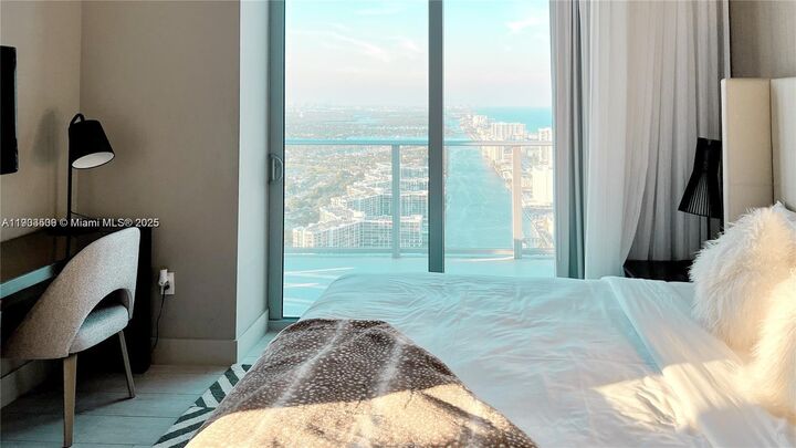 Property Photo:  4010 S Ocean Dr T4302  FL 33019