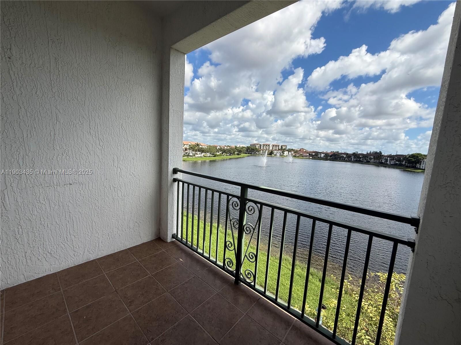 Property Photo:  2909 SW 119th Way  FL 33025 