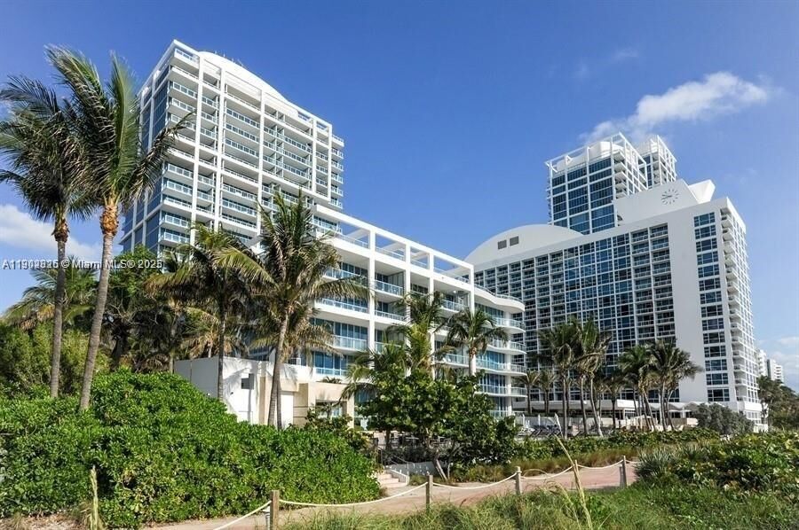 Property Photo:  6799 Collins Ave 404  FL 33141