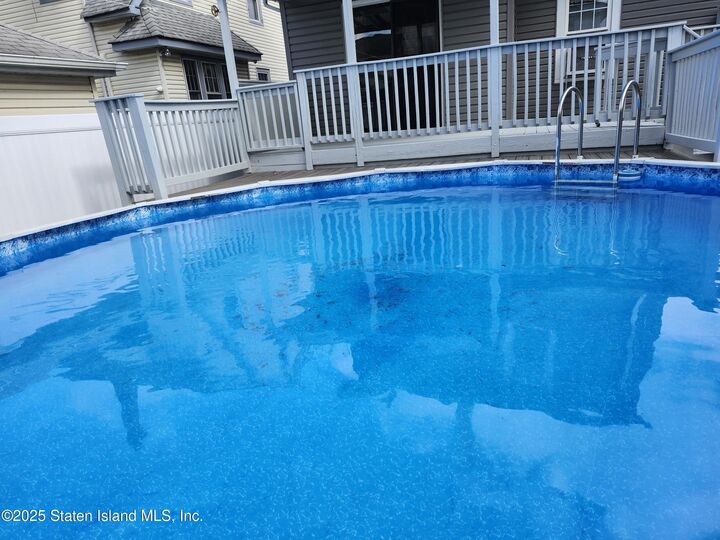 Property Photo:  184 Dickie Avenue  NY 10314