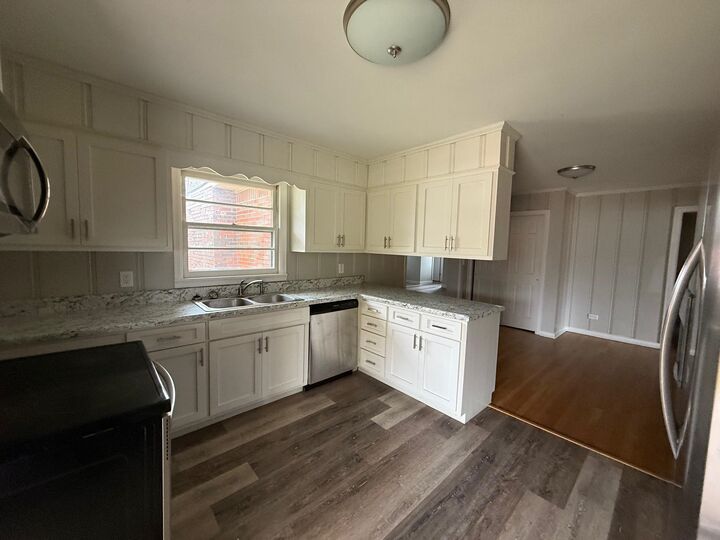 Property Photo:  1006 Ave C  AL 35055 - CULLMAN