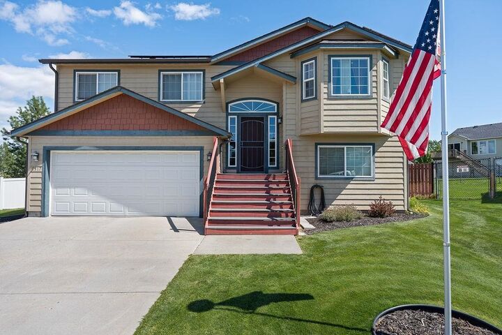 1517 E First Ct  Deer Park WA 99006 photo