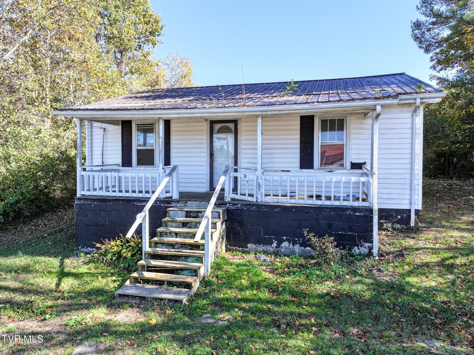 Property Photo:  802 East Church Street  TN 37743