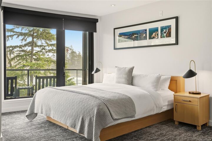 Property Photo: 596 Marine Dr 306 BC V0R 3A0