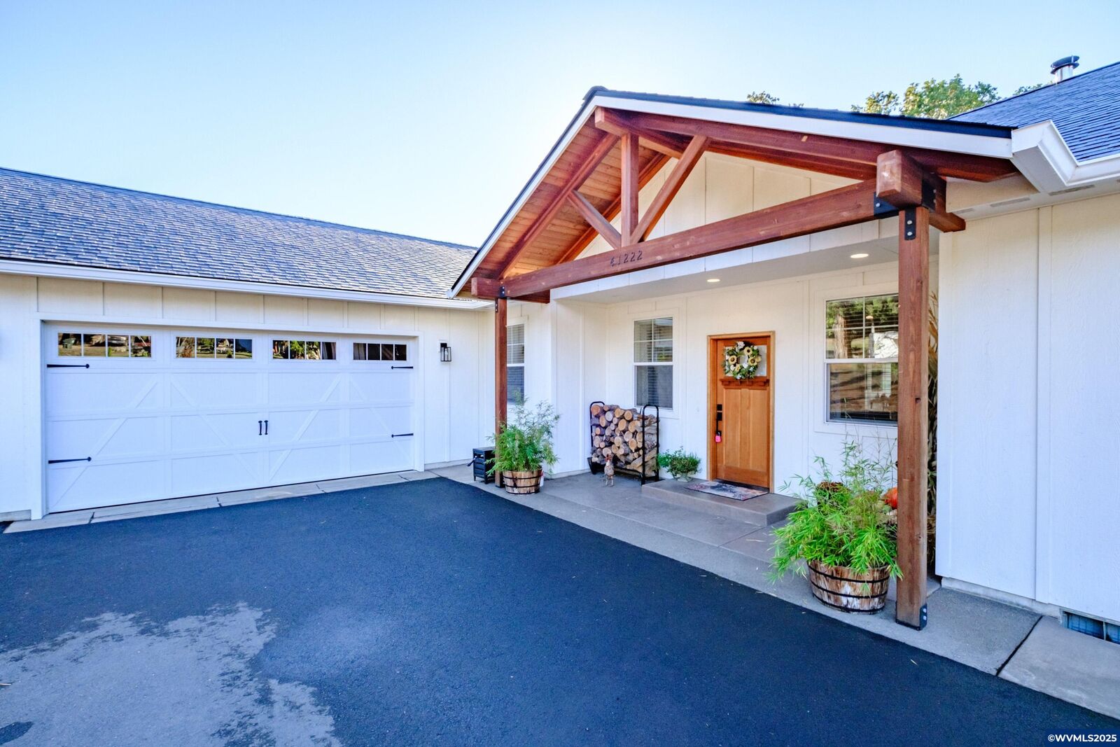 Property Photo: 41222 Highway 228 OR 97386