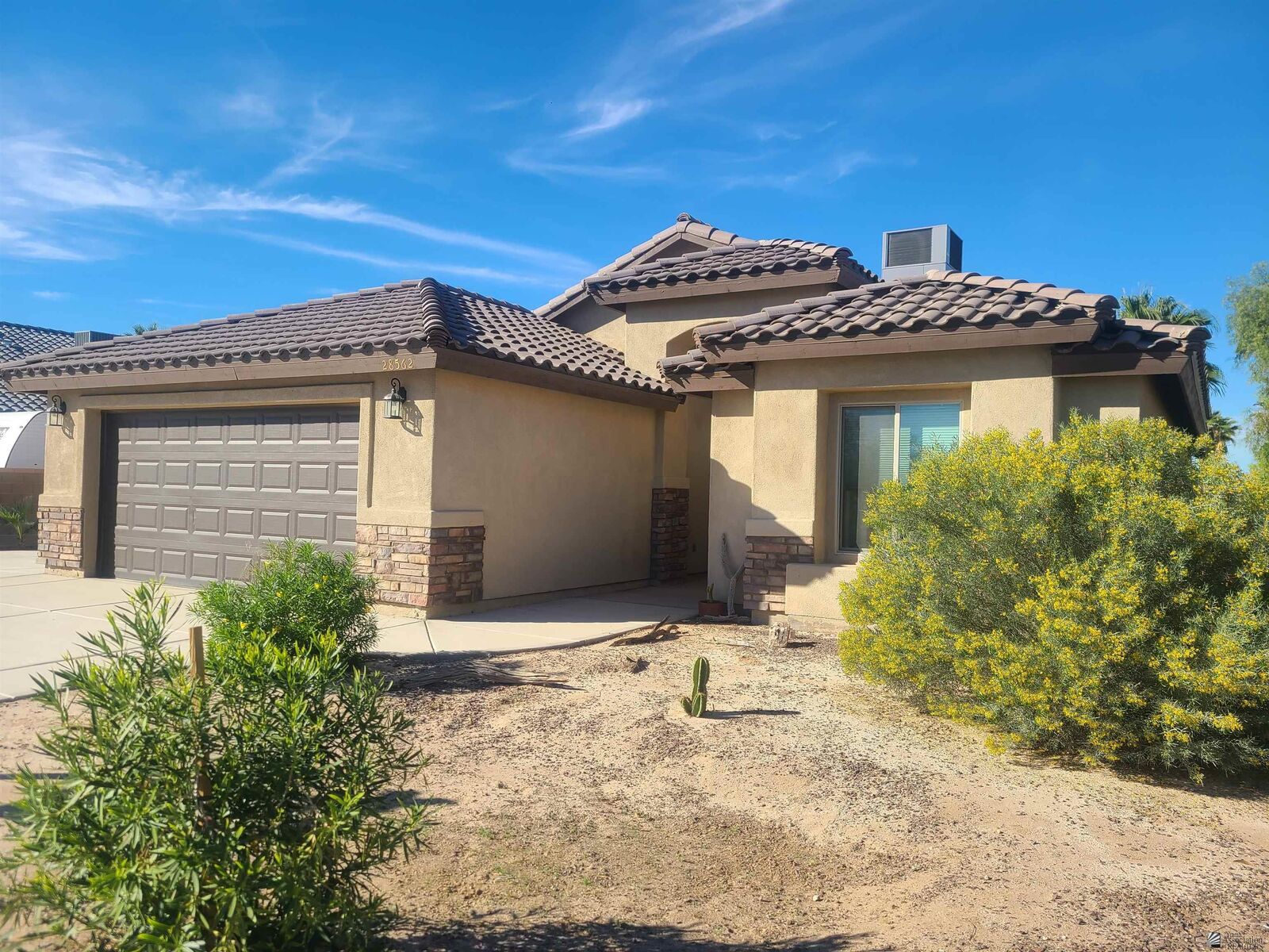 Property Photo: 28562 E Ligurta Ln AZ 85356