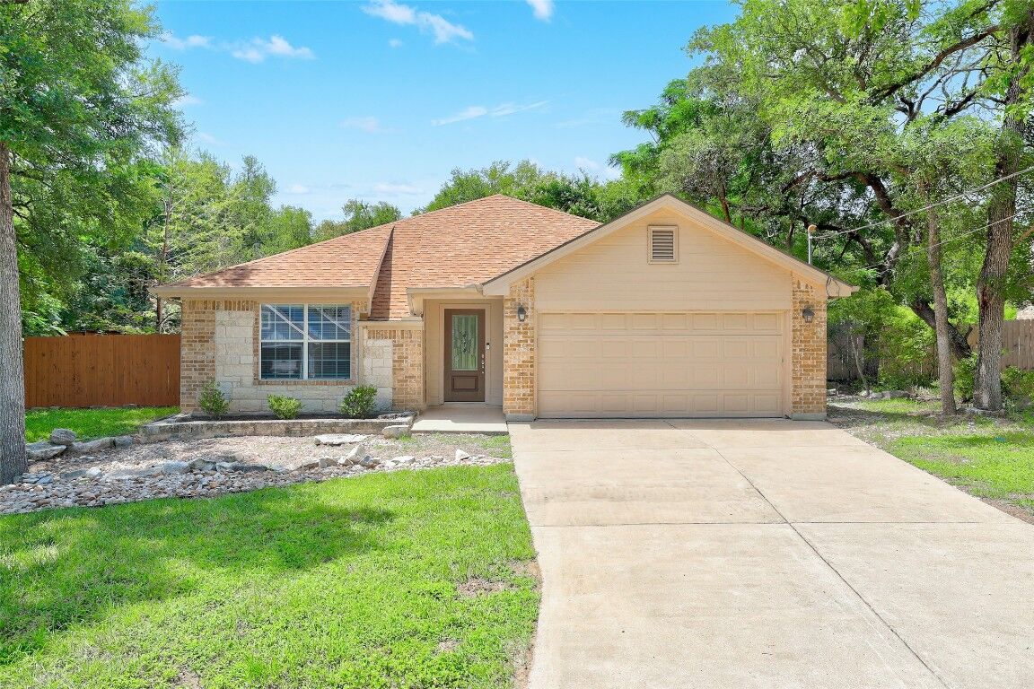 Property Photo:  1106 Serenada Drive  TX 78628
