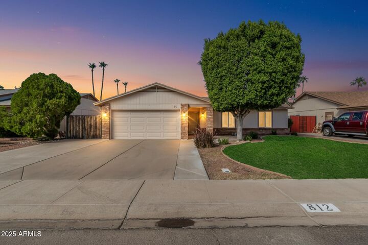 812 W Rosal Place  Chandler AZ 85225 photo