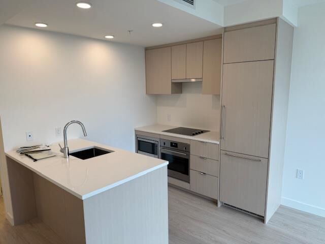 13675 107A Avenue 703 — photo 1