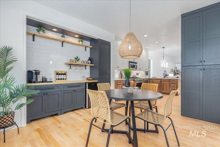 Property Photo: 216 N Story Book Way ID 83616-4891