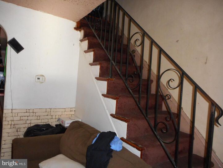 Property Photo: 529 E Queen Lane PA 19144