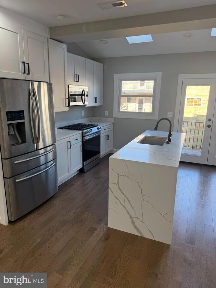 Property Photo: 928 Perry Place NE DC 20017