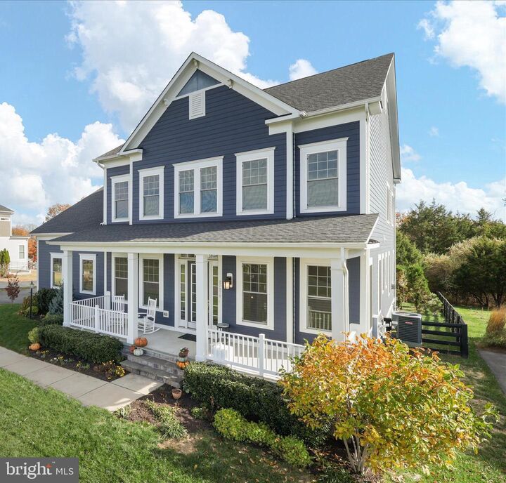 Property Photo:  25970 Liquidambar Lane  VA 20105 