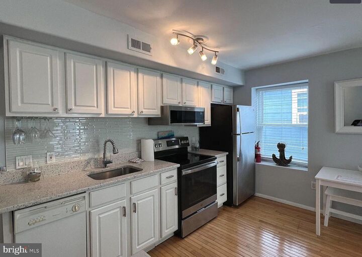 Property Photo:  9704 Ventnor Avenue D  NJ 08402 