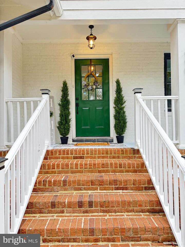 Property Photo: 9901 Glass Road VA 23236