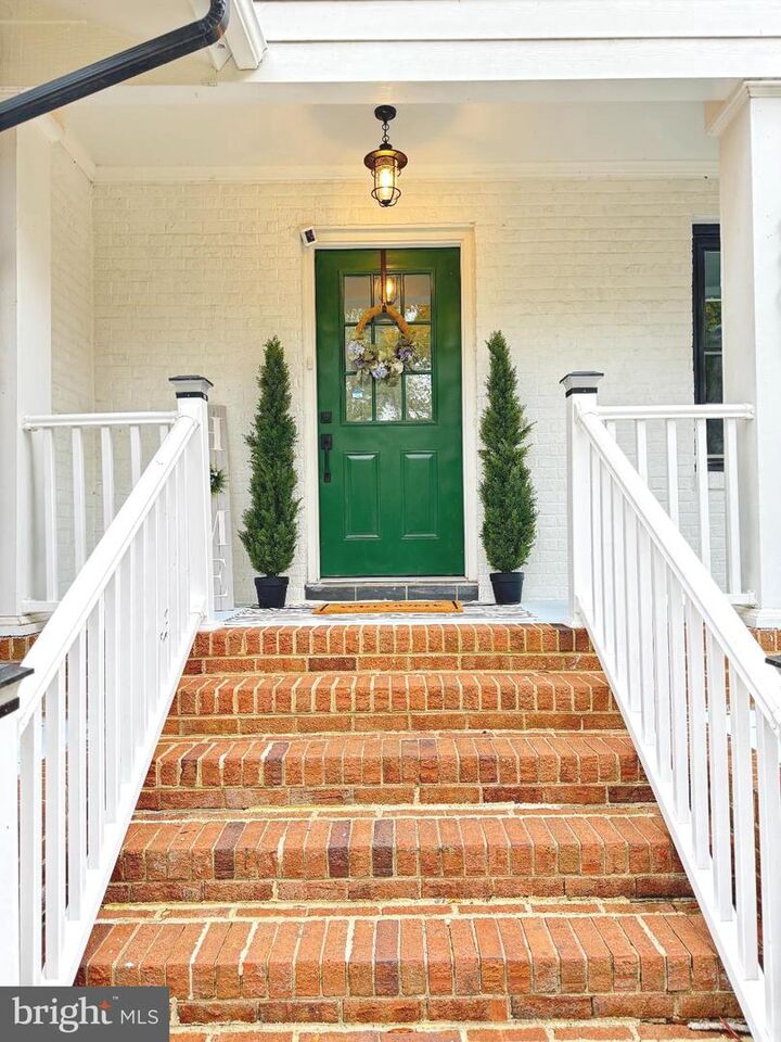 Property Photo: 9901 Glass Road VA 23236