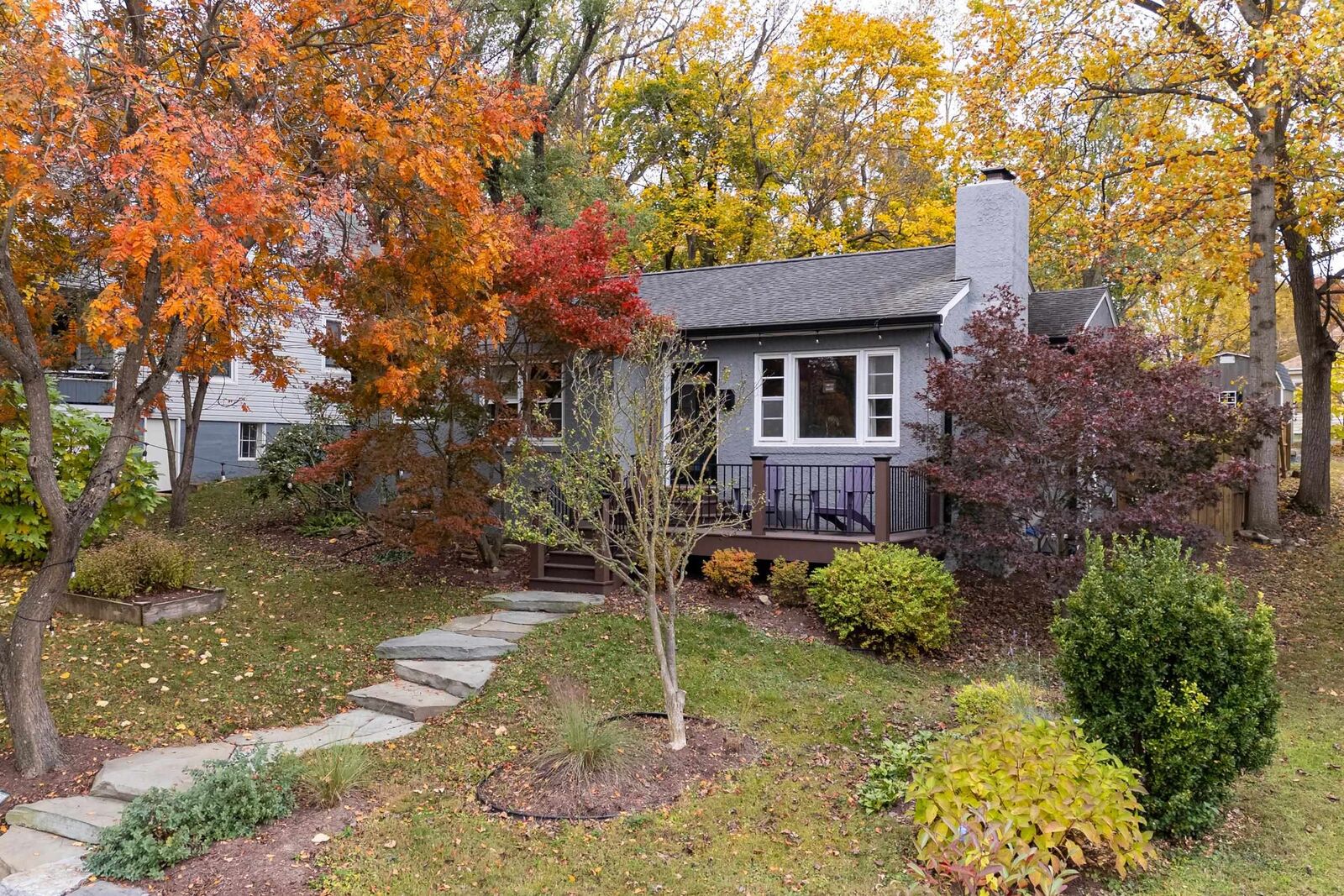 Property Photo:  515 Wolfe St E  VA 22801