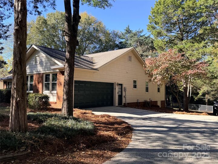 Property Photo: 4623 Quail Canyon Drive NC 28226