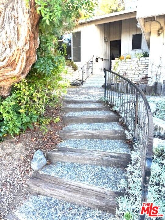 1411 Sunset Ave  Santa Monica CA 90405 photo