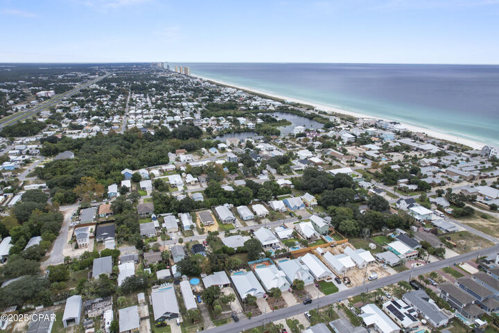 Property Photo: 228 16th Street FL 32413