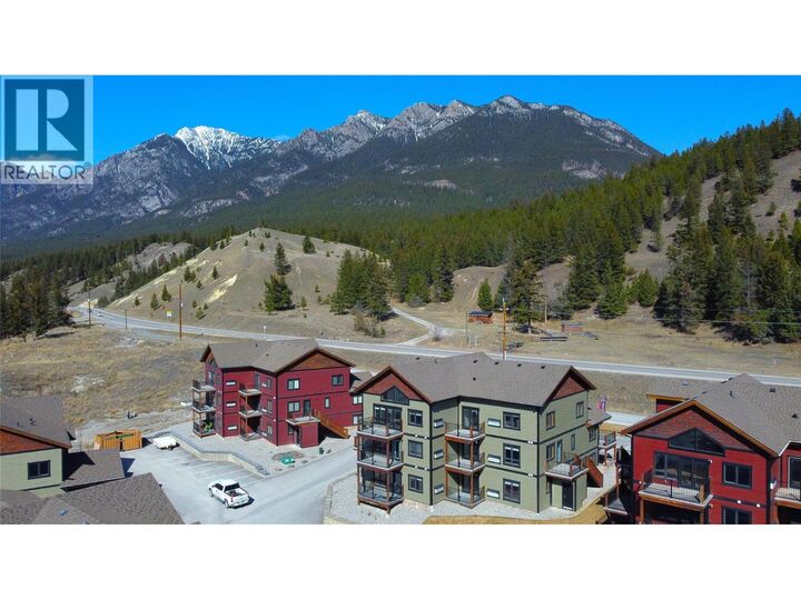 Property Photo: 7291 Prospector Avenue 404 BC V0A 1M0