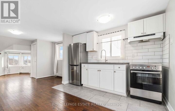 Property Photo:  142 Westlake Avenue 5  ON M4C 4R9 