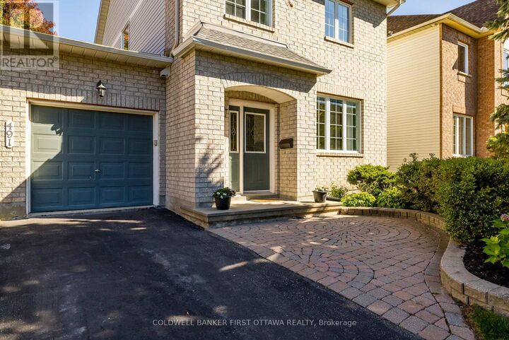 Property Photo:  491 Meadowbreeze Drive  ON K2M 2T6