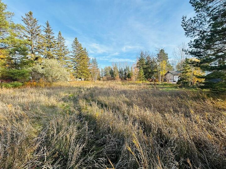 Property Photo:  5069 Rebeck Road  MB R1C 0C9 