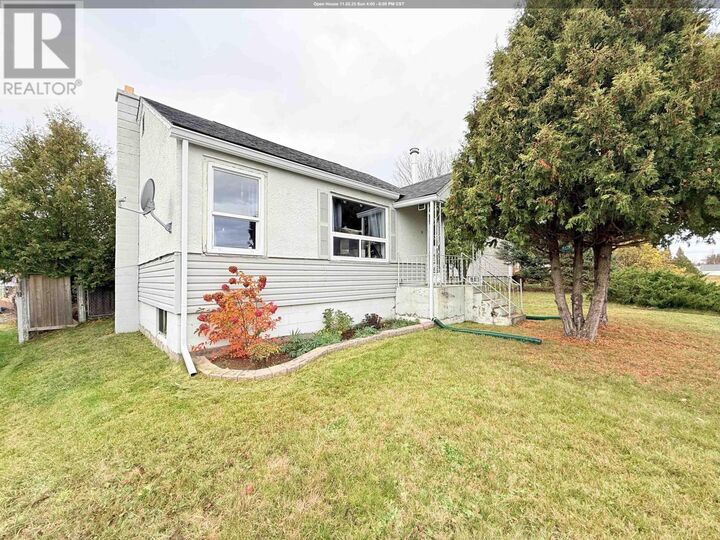 37 Second Ave N  Sioux Lookout ON P8T 1H2 photo